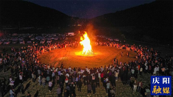 【攝影報道】合水：熱情篝火燃亮子午花溪谷