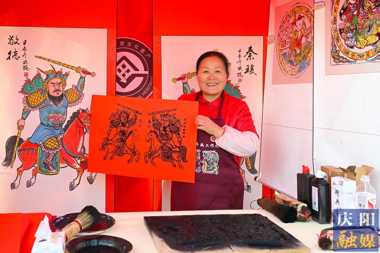 【慶陽(yáng)年味·攝影報(bào)道】?慶陽(yáng)年貨節(jié)重磅開(kāi)啟，非遺好物大集結(jié)！