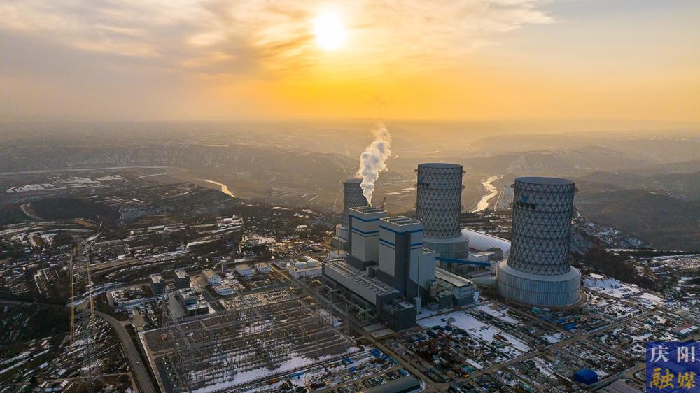 【攝影報(bào)道】正寧電廠兩臺機(jī)組一季度將全面建成投產(chǎn)