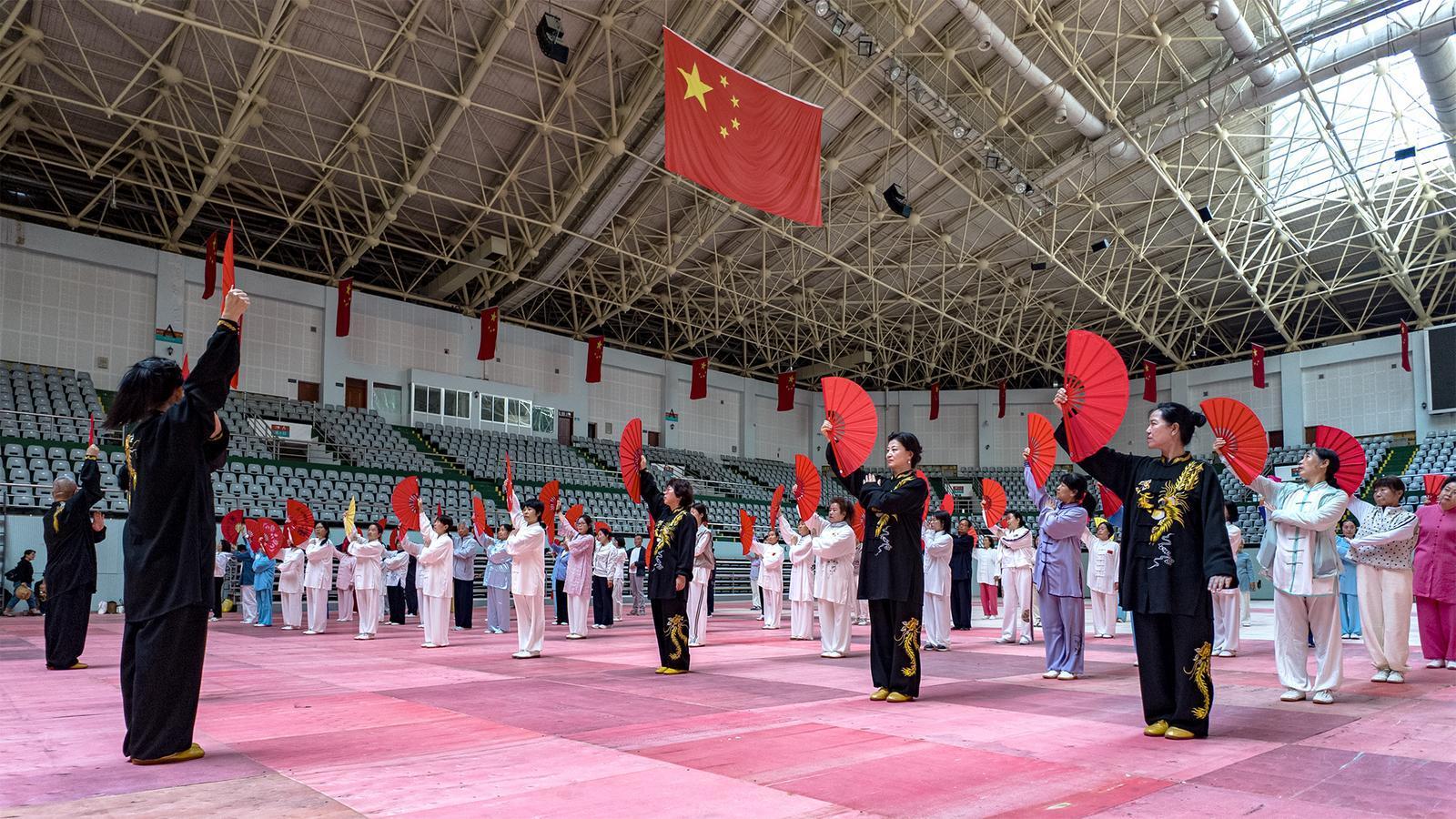 【圖說(shuō)慶陽(yáng)】“體育+非遺！慶陽(yáng)30場(chǎng)太極公益課掀起‘動(dòng)靜相宜’健康潮”