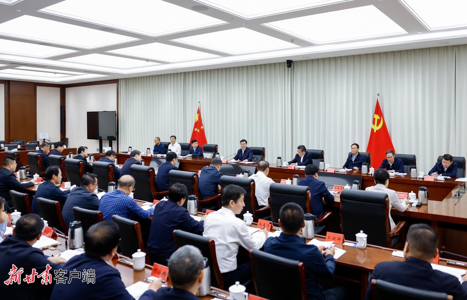 胡昌升在省委黨的建設(shè)工作領(lǐng)導(dǎo)小組會(huì)議上強(qiáng)調(diào)：提高政治站位加強(qiáng)督促指導(dǎo) 推動(dòng)學(xué)習(xí)教育走深走實(shí)見行見效 任振鶴主持 石謀軍出席